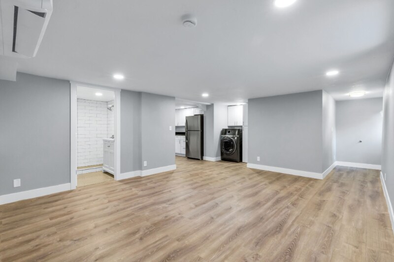 Building Photo - 1427 9th Ave