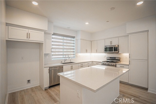 Building Photo - 2317 W Broadway