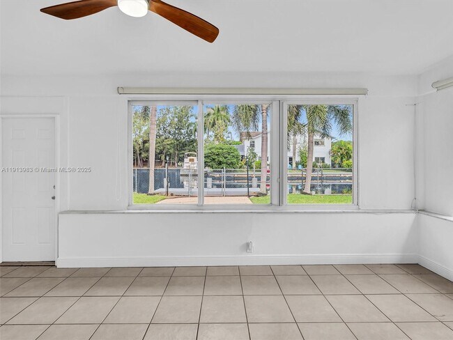 Building Photo - 4500 SW 42nd Terrace