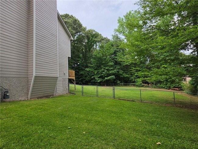 Building Photo - 3080 Stone Oak Dr