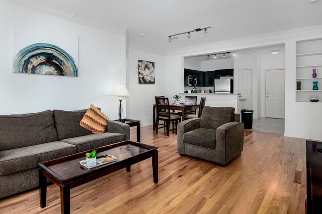 Building Photo - 2801 N Braeswood Blvd