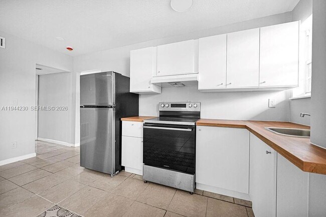 Building Photo - 14180 NW 22nd Ave