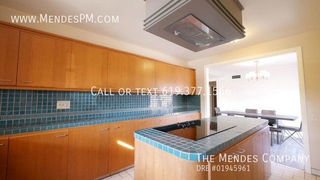 Building Photo - College Rental on 54th St.