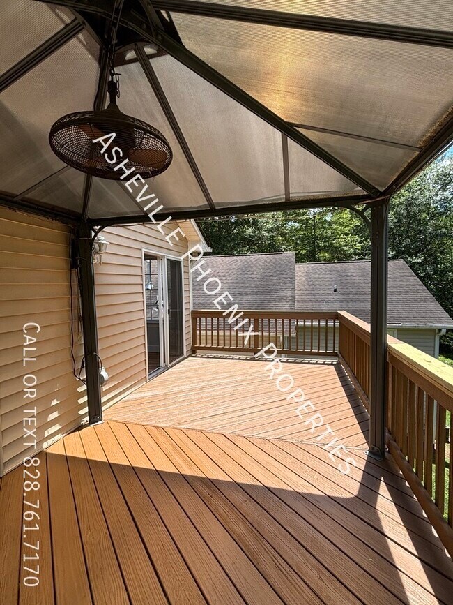 Building Photo - 73 Creeks End Cir