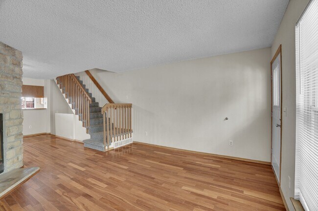 Building Photo - $2,300.00, stunning 2-bedroom, 2-bathroom ...