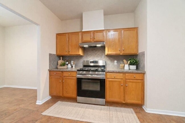 Building Photo - 18315 Grove Brook Ln