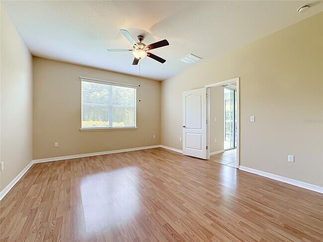 Building Photo - 7434 Surrey Pines Dr
