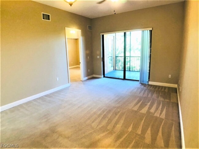 Building Photo - 13651 Julias Way