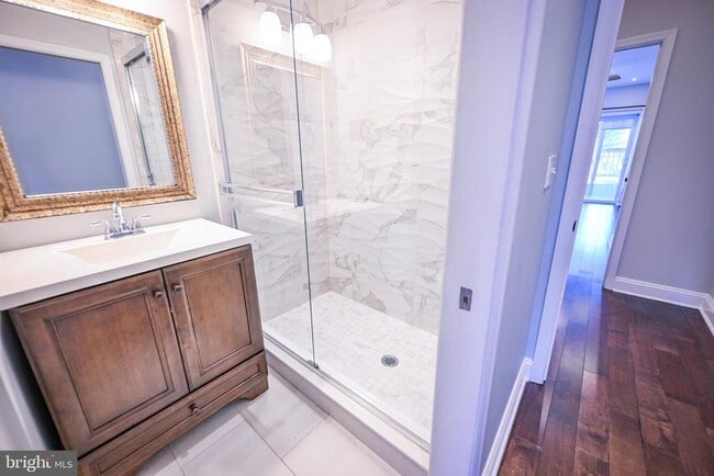 Building Photo - 3013 Elliott St