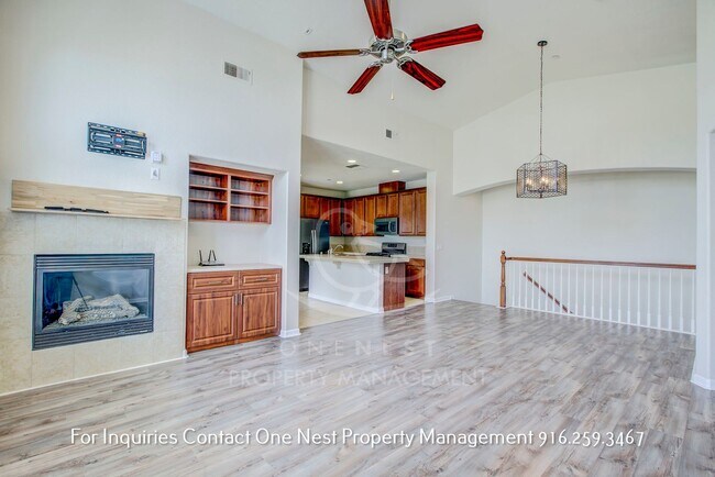 Building Photo - Lincoln Crossing Condo 2 bdrm and 2 bthm