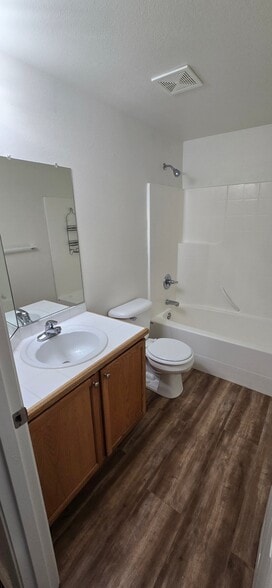 Building Photo - 18558 SW Takena Ct