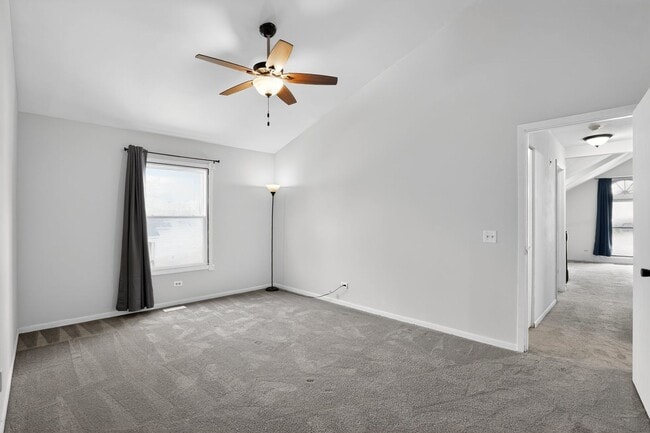 Building Photo - 1336 Queensgreen Cir