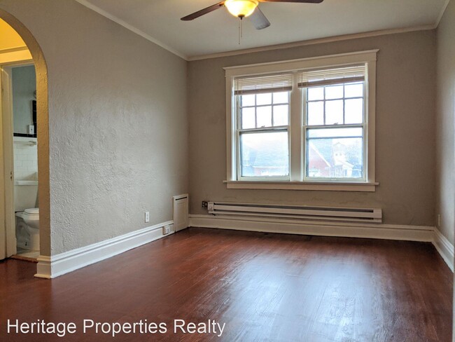 Building Photo - 3848-3852 Bamberger Ave