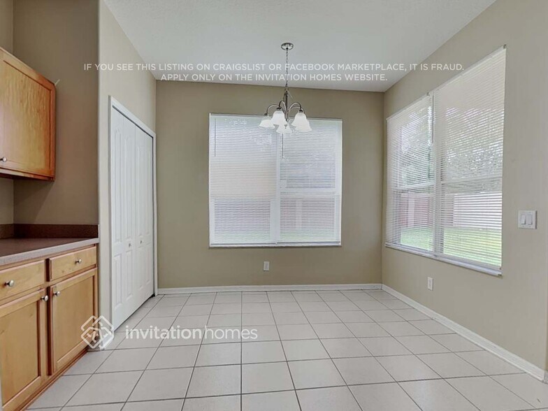 Building Photo - 3321 Downan Point Dr
