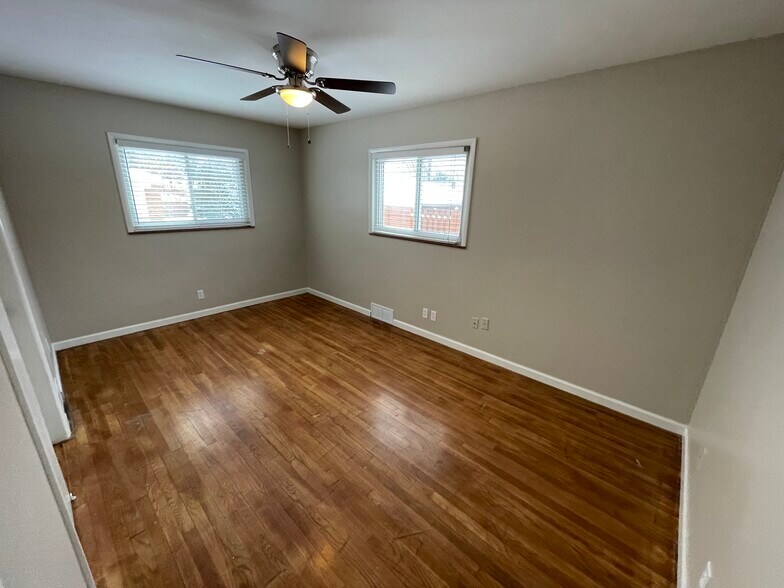 Building Photo - 2844 Chamberlain Rd