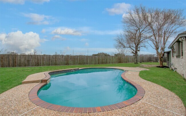Building Photo - 2538 Knights Cir