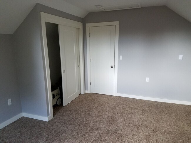 Bedroom 2 - 4221 SE 52nd Ave