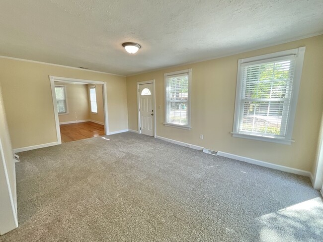 Building Photo - 2br,1ba w/ carport and detached storage bu...
