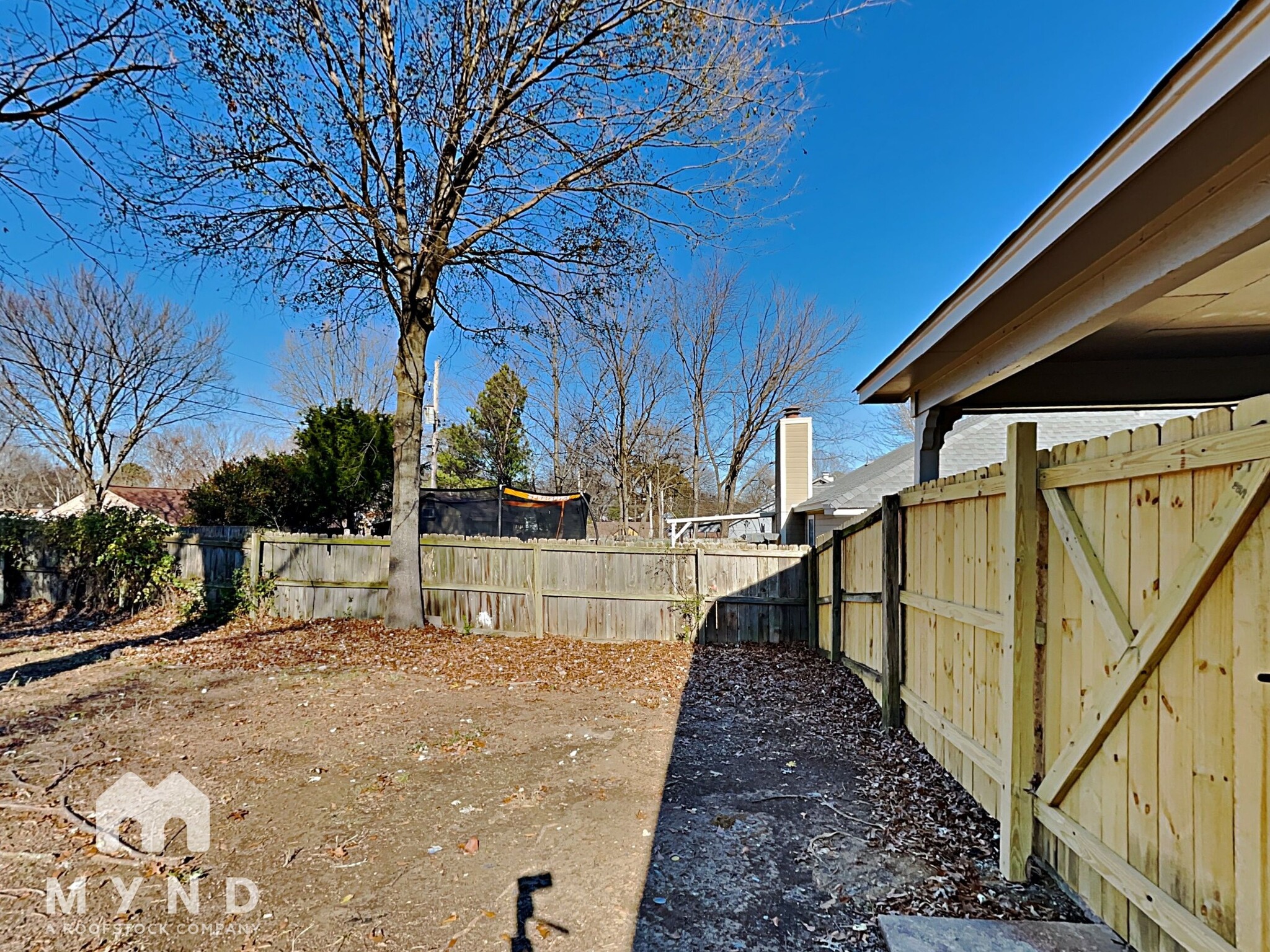Building Photo - 4433 Sunnyslope Dr