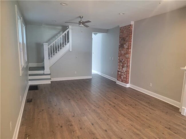 Building Photo - 599 Stanley Ave