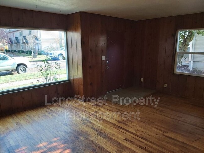 Building Photo - 624 NW 19th