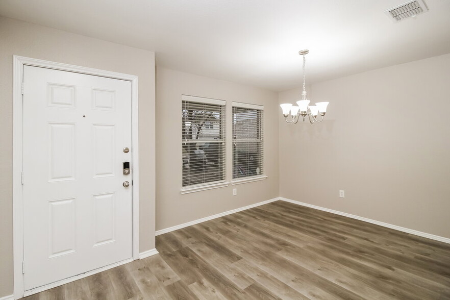 Building Photo - 2200 Southway
