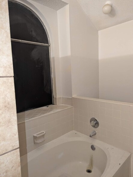 Building Photo - 7322 Park West Dr