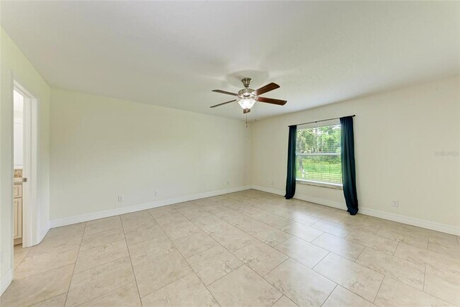 Building Photo - 3560 Eldron Ave
