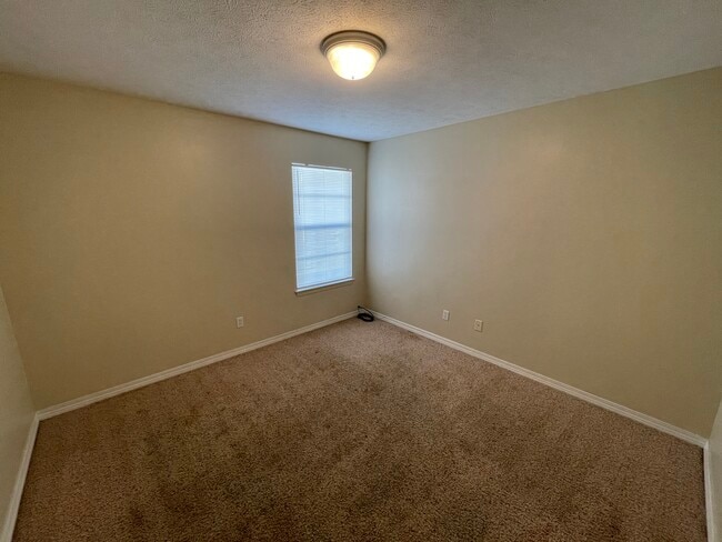 Building Photo - 5315 Cartier Dr