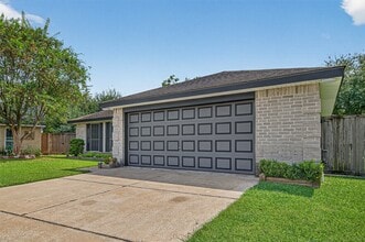 Building Photo - 10327 Hollow Canyon Ct