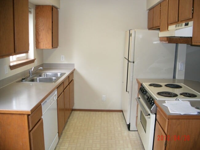 Building Photo - 815 N Brigger St