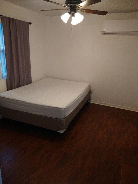 Building Photo - 2333 Patrick St