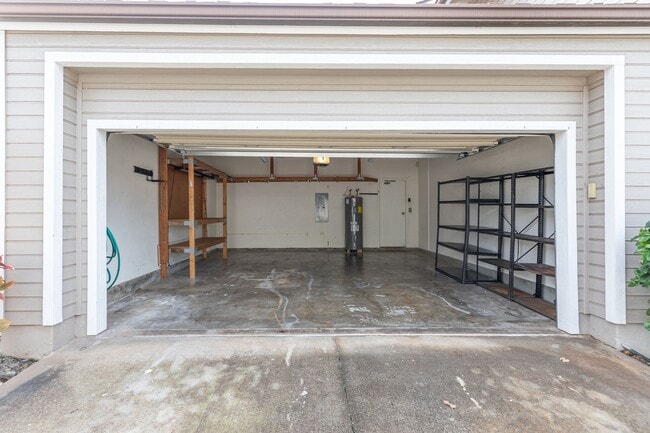 Building Photo - Charming 3 Bedroom, 2.5 Bath Condo in Ko Olina Fairways(Golf Course View)