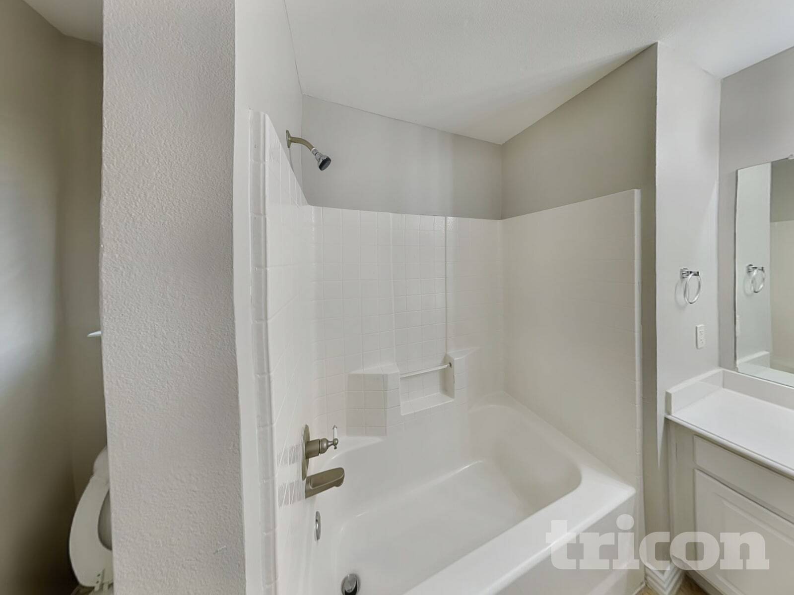 Building Photo - 100 Palomino Dr