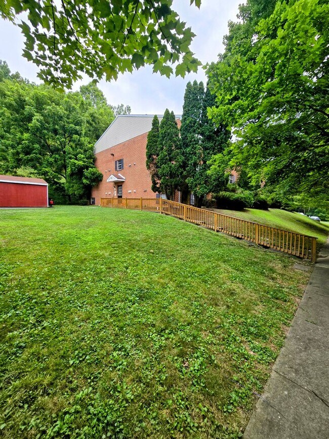 Building Photo - Washington Crossings