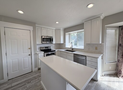 Building Photo - 472 E 350 S St