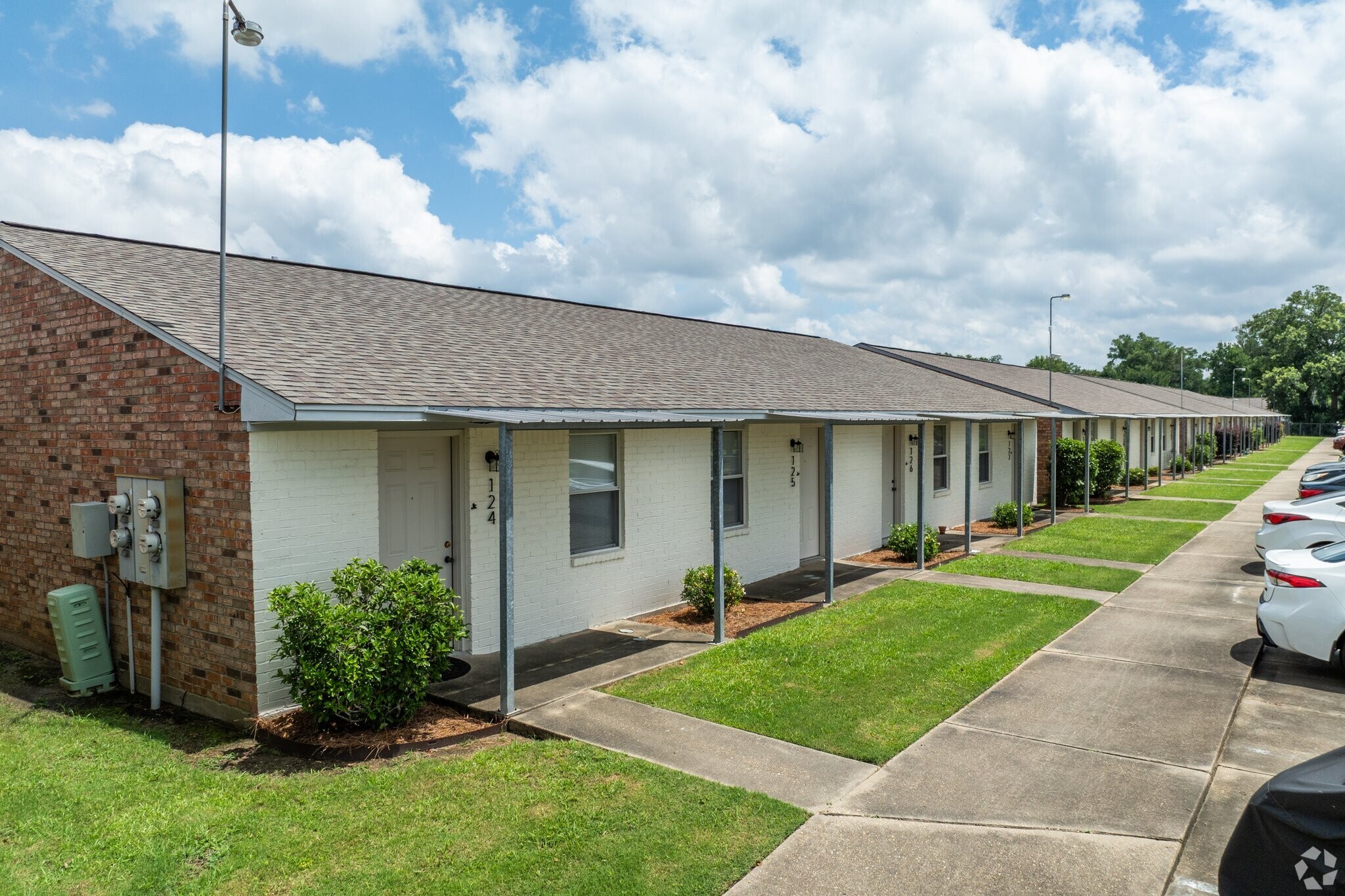 Building Photo - 520 Finks Hideaway Rd