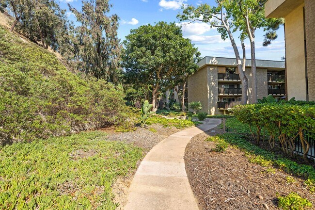 Building Photo - 6314 Friars Rd