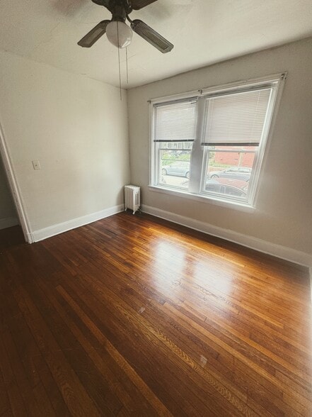 Bedroom 1 - 1424 Grove Ave