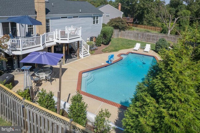 Building Photo - 1615 Spottsworth Way