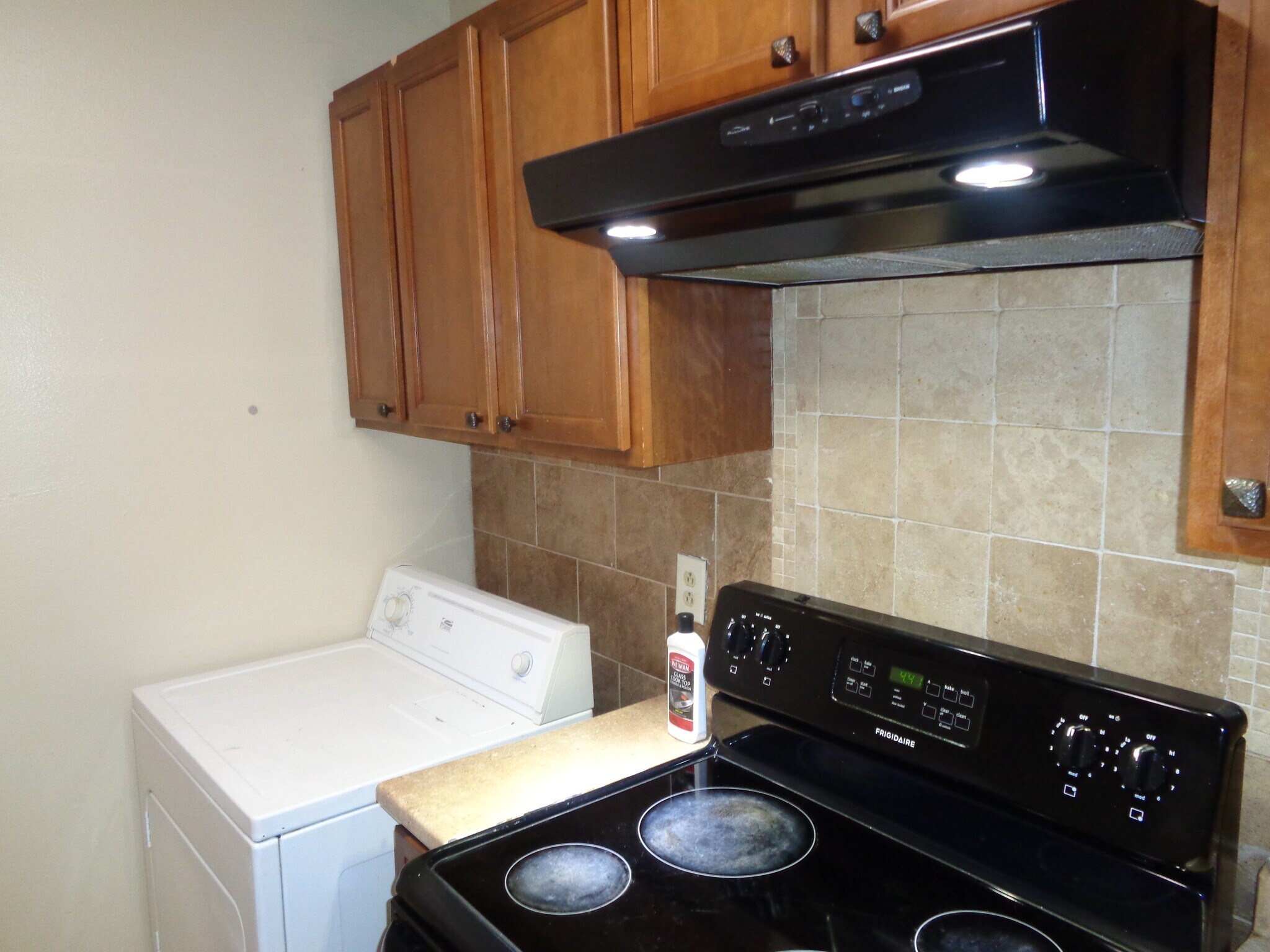 Building Photo - 755 Jennifer Jean Dr