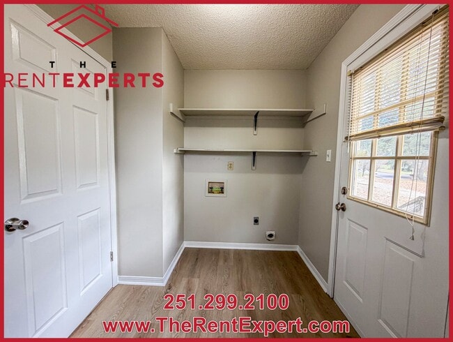 Building Photo - 3204 Wellborne Dr W