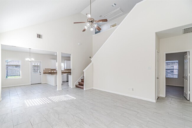 Building Photo - 18111 Hillock Glen Ln