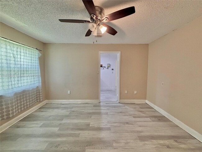 Building Photo - 11615 NW 23rd Ct