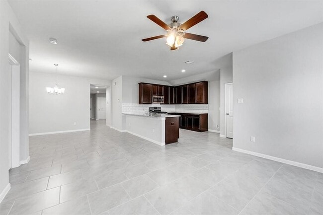 Building Photo - 2130 Mirror Ridge Ct