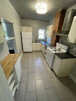 Building Photo - 1528 Methyl St