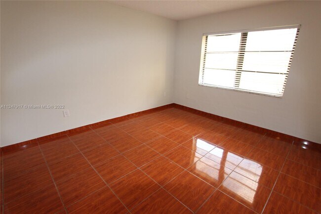 Building Photo - 8520 SW 149th Ave