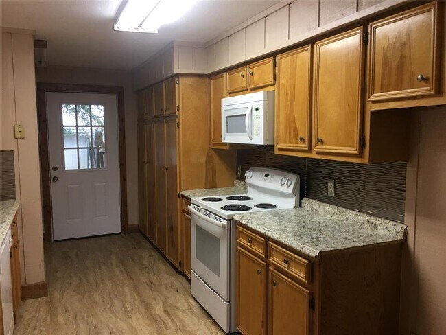 Building Photo - 5251 US-290