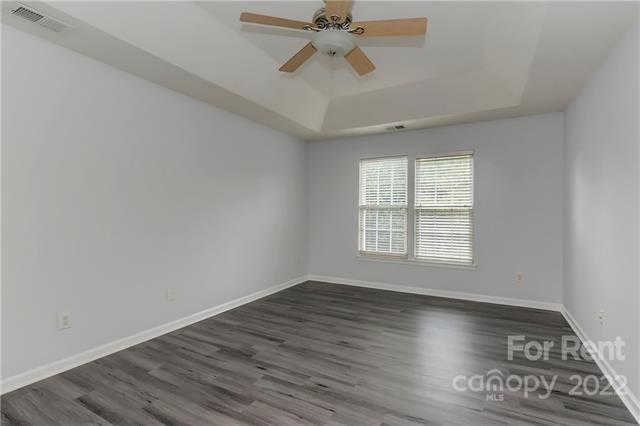 Building Photo - 517 Chadmore S Dr