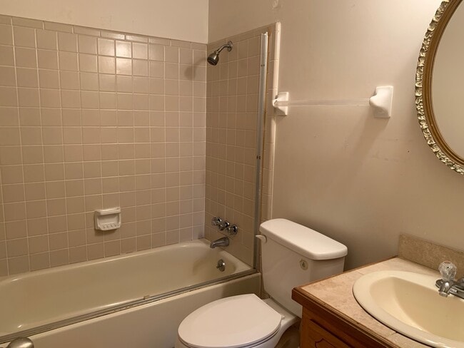 Building Photo - 3-bedroom 2 bath home - St. Martin School District